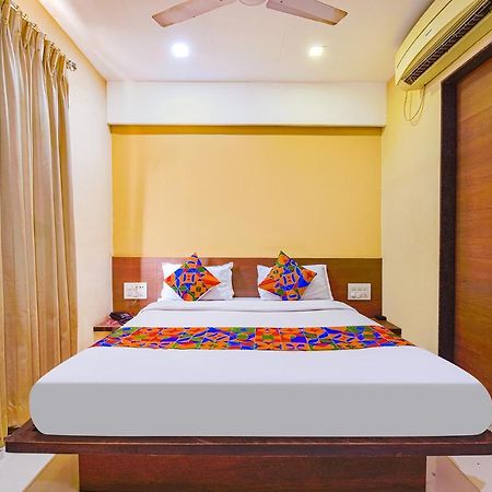 Fabhotel Rb Residency Surat Zewnętrze zdjęcie
