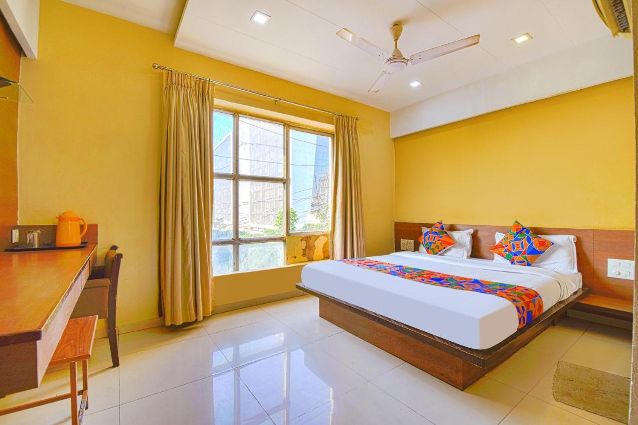 Fabhotel Rb Residency Surat Zewnętrze zdjęcie