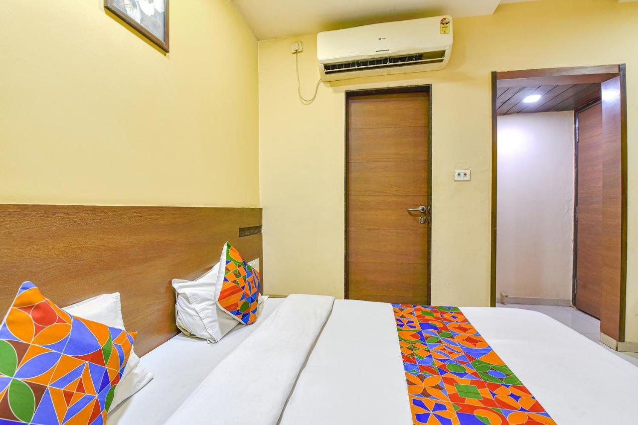 Fabhotel Rb Residency Surat Zewnętrze zdjęcie