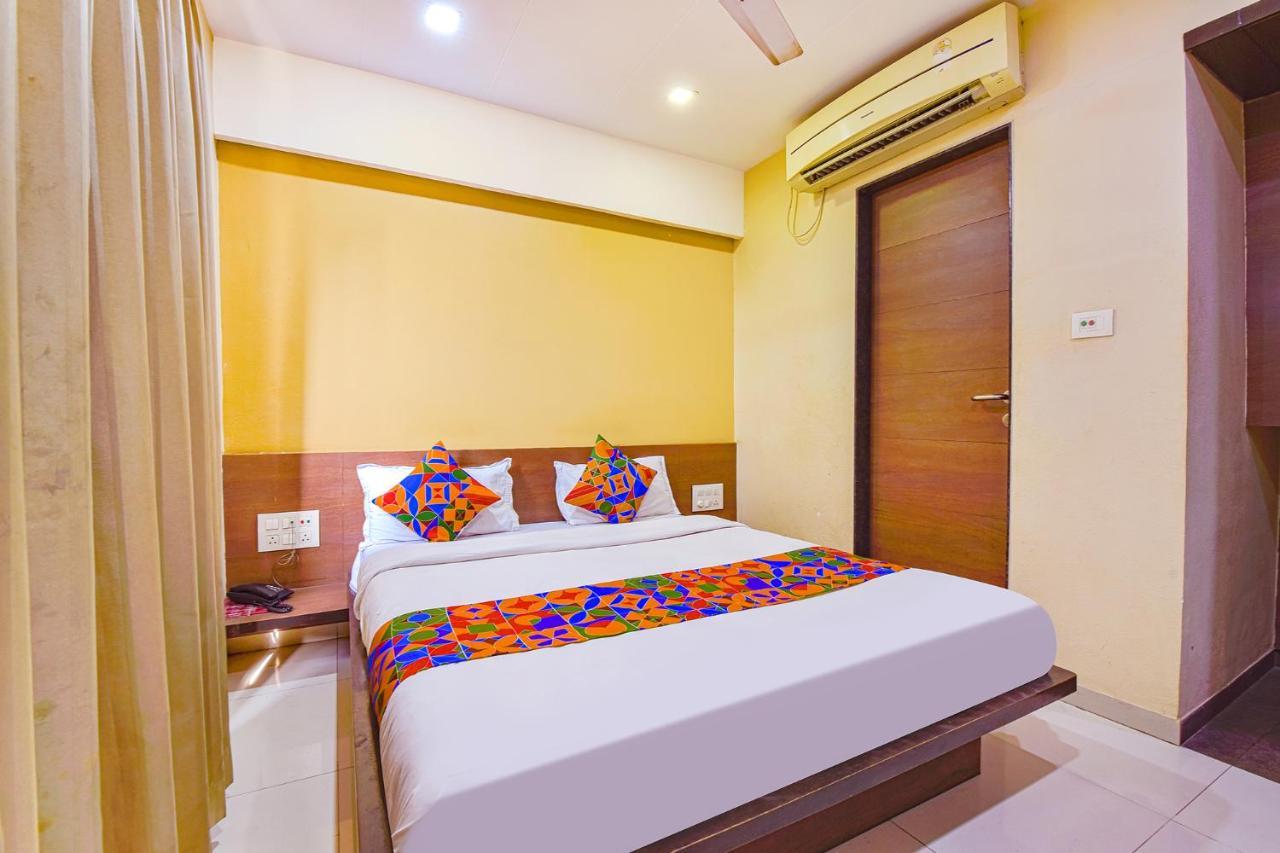 Fabhotel Rb Residency Surat Zewnętrze zdjęcie