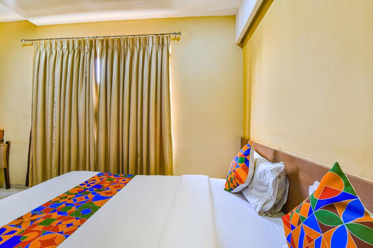 Fabhotel Rb Residency Surat Zewnętrze zdjęcie